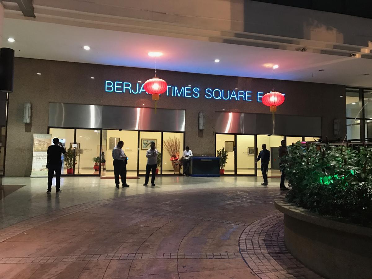 Ferienwohnung Times Square Bukit Bingtang At Kuala Lumpur Exterior foto